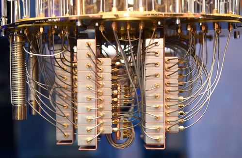 ces上ibm展示量子计算机原型 太高端就像艺术品
